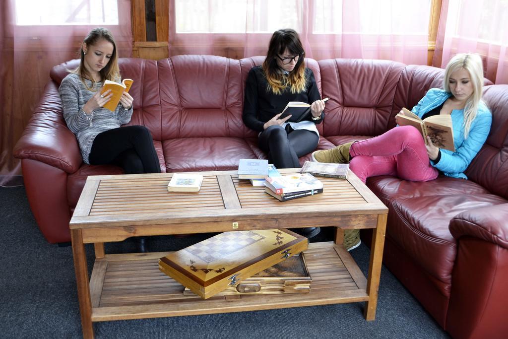 Malvy Hotel Truskavets Bagian luar foto